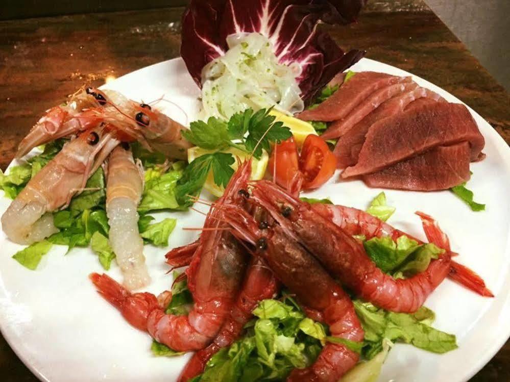 Lo Scacciapensieri Hotel & Restaurant Monteroni di Lecce Luaran gambar