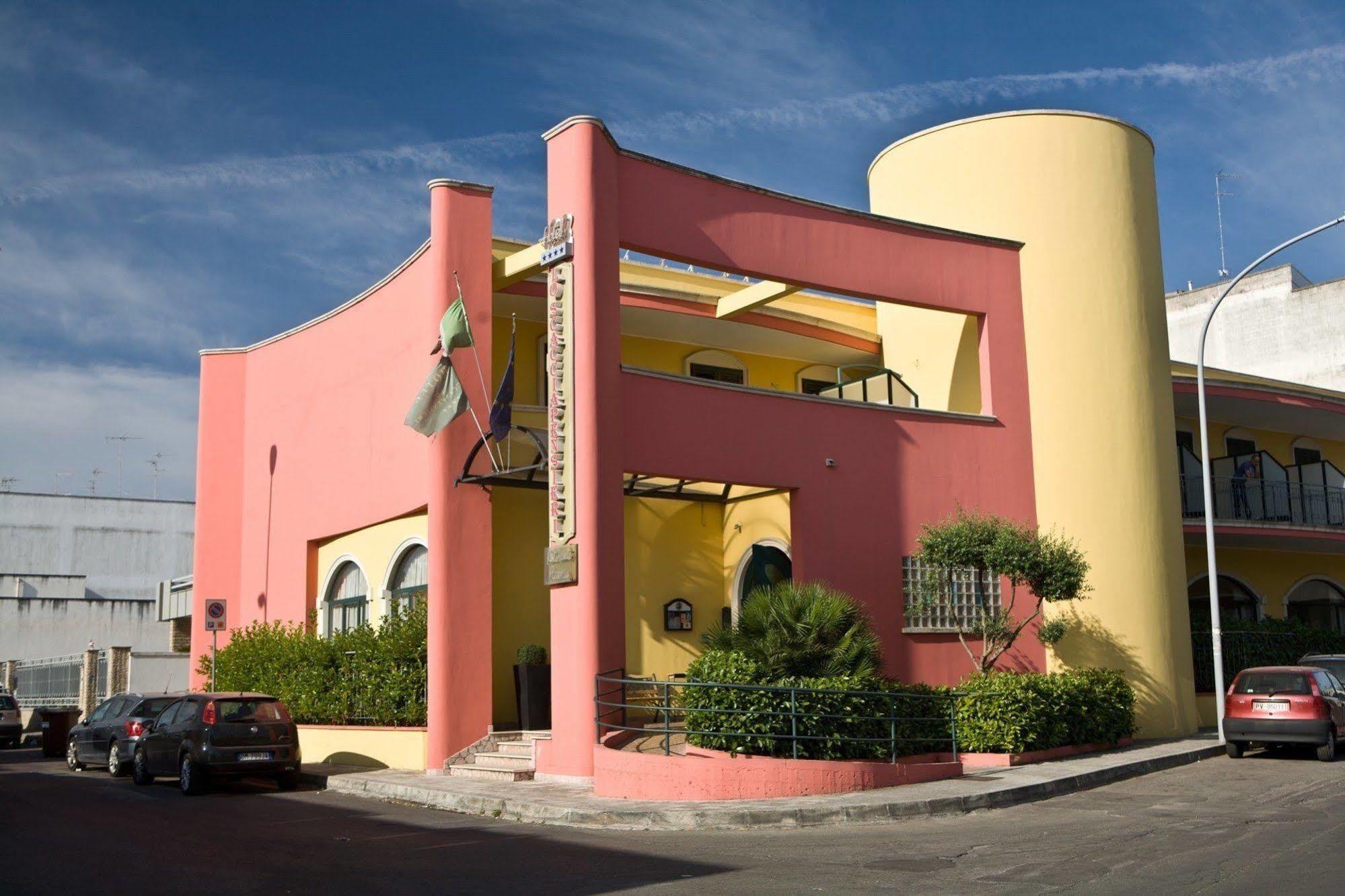 Lo Scacciapensieri Hotel & Restaurant Monteroni di Lecce Luaran gambar