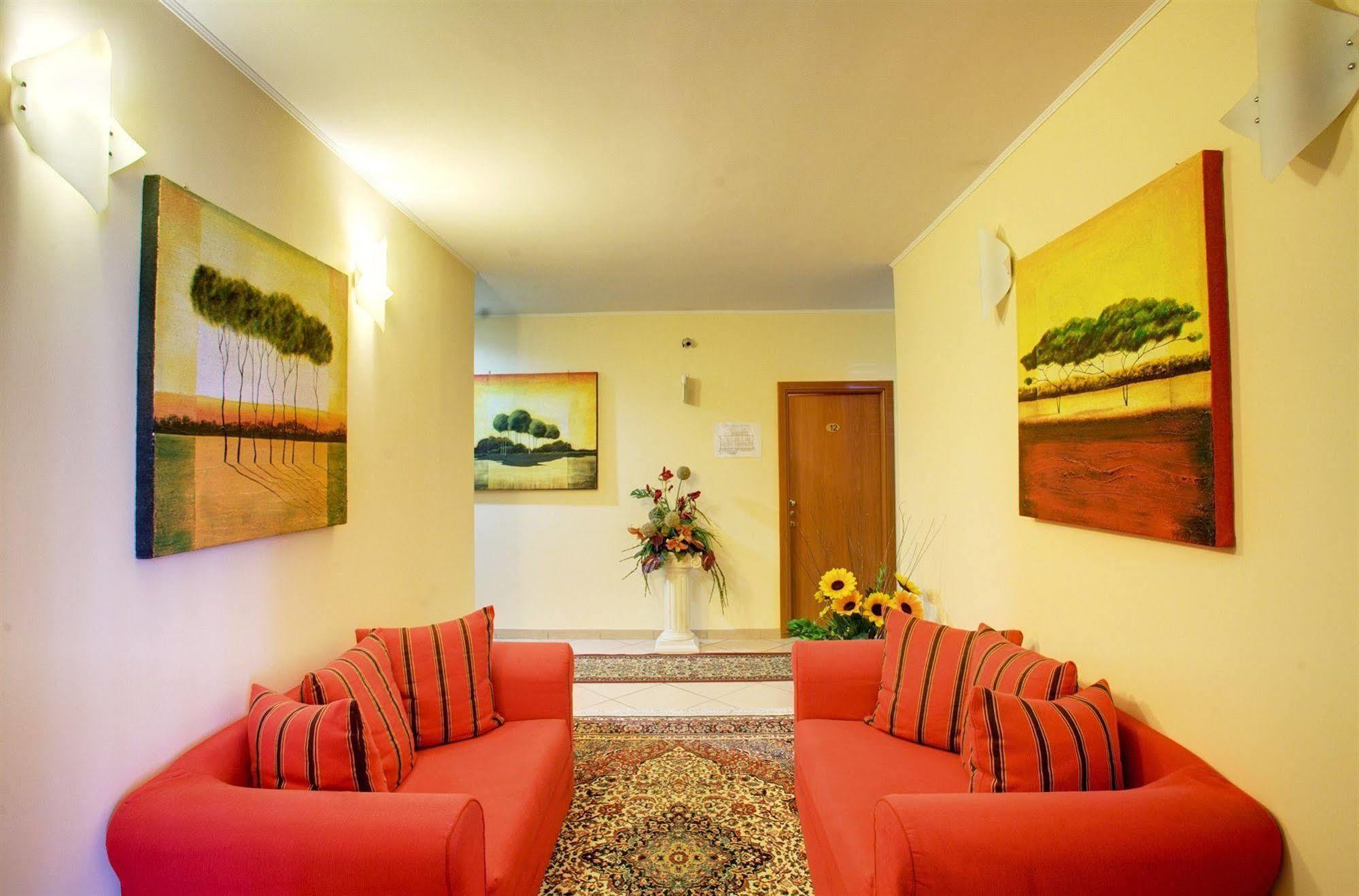 Lo Scacciapensieri Hotel & Restaurant Monteroni di Lecce Luaran gambar